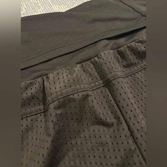 LOT of 2 Women's Black and Green High-Waisted HALARA shorts Sz M - NEW - Picture 9 of 9